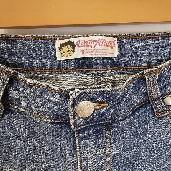Vintage Betty Boop Brand Jeans ♥️ - Picture 4 of 9